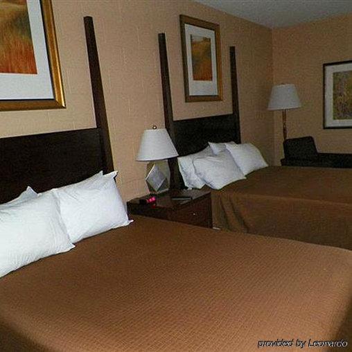 Sunlac Inn Lakota Bilik gambar