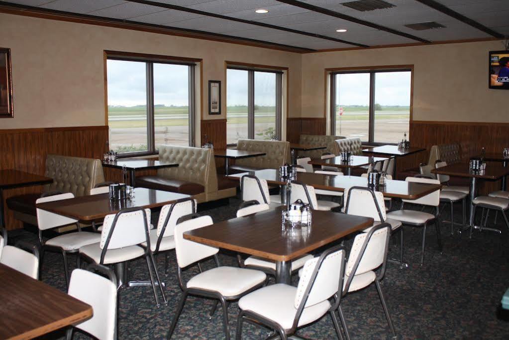 Sunlac Inn Lakota Luaran gambar