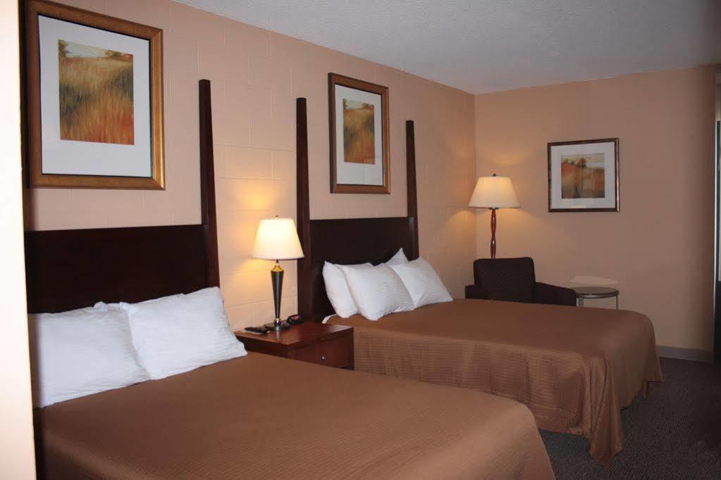 Sunlac Inn Lakota Luaran gambar